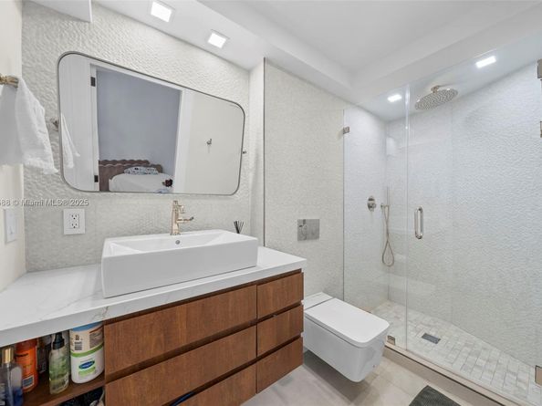 1121 Crandon Blvd E503, Key Biscayne FL 33149