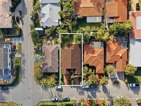 9208 Emerson Ave, Surfside FL 33154