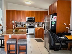 16605 SW 90th St, Miami FL 33196