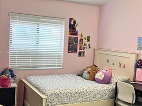 16605 SW 90th St, Miami FL 33196