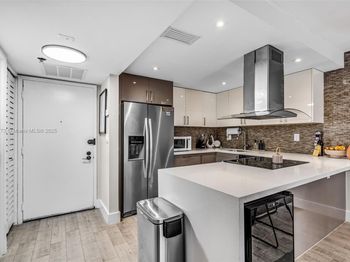 20367 W Country Club Dr