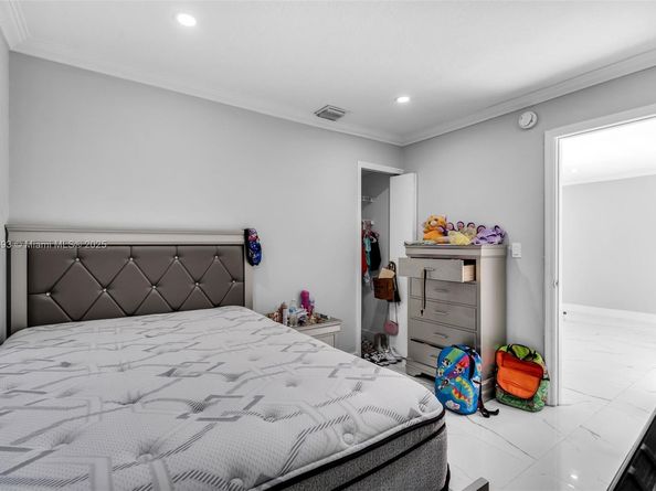 7101 W Sunrise Blvd A2, Plantation FL 33313