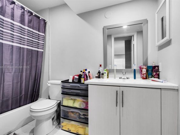 7101 W Sunrise Blvd A2, Plantation FL 33313