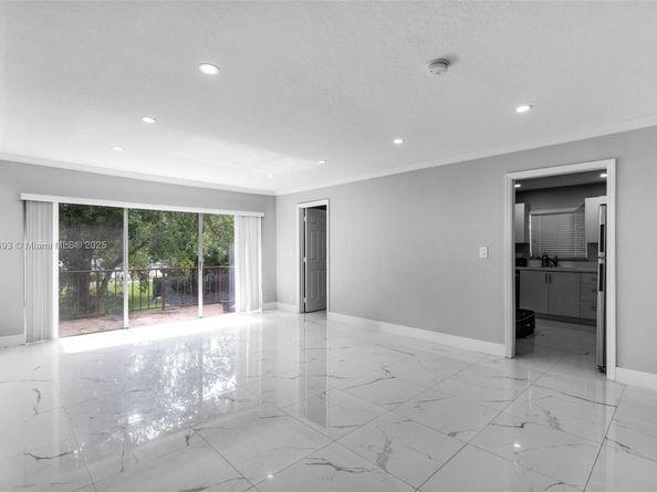 7101 W Sunrise Blvd A2, Plantation FL 33313