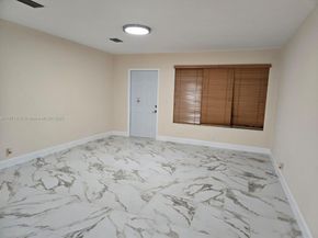 6751 Meade St, Hollywood FL 33024