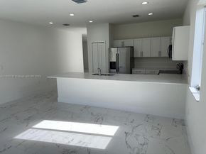 1866 NE 1st St, Homestead FL 33033