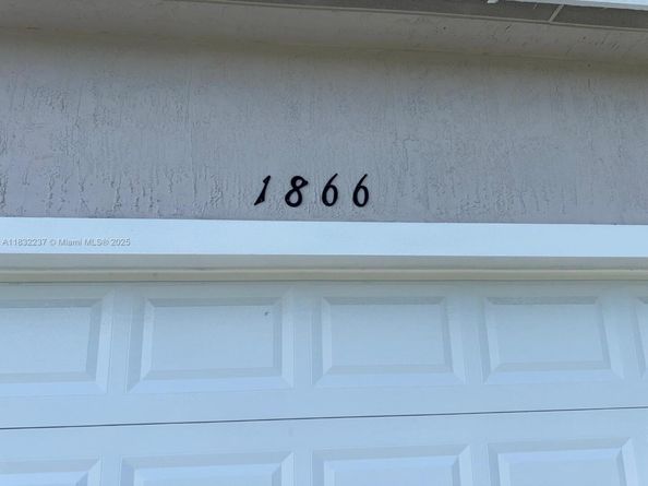 1866 NE 1st St, Homestead FL 33033
