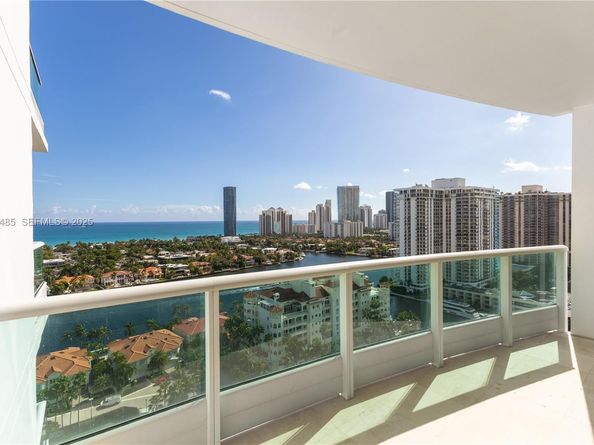 19955 NE 38th Ct 2205, Aventura FL 33180