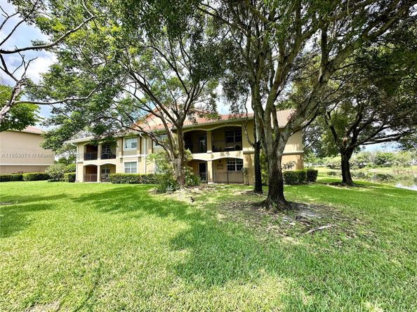 231 SW 116th Ave 19108, Pembroke Pines FL 33025