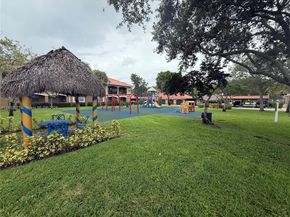 231 SW 116th Ave 19108, Pembroke Pines FL 33025