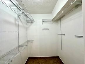 231 SW 116th Ave 19108, Pembroke Pines FL 33025