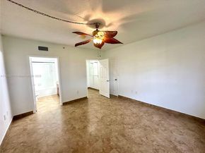 231 SW 116th Ave 19108, Pembroke Pines FL 33025
