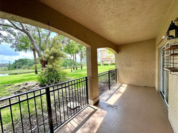 231 SW 116th Ave 19108, Pembroke Pines FL 33025