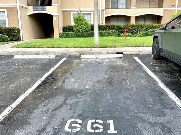 231 SW 116th Ave 19108, Pembroke Pines FL 33025
