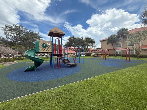 231 SW 116th Ave 19108, Pembroke Pines FL 33025