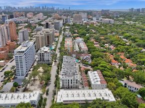 718 Valencia Ave 204, Coral Gables FL 33134