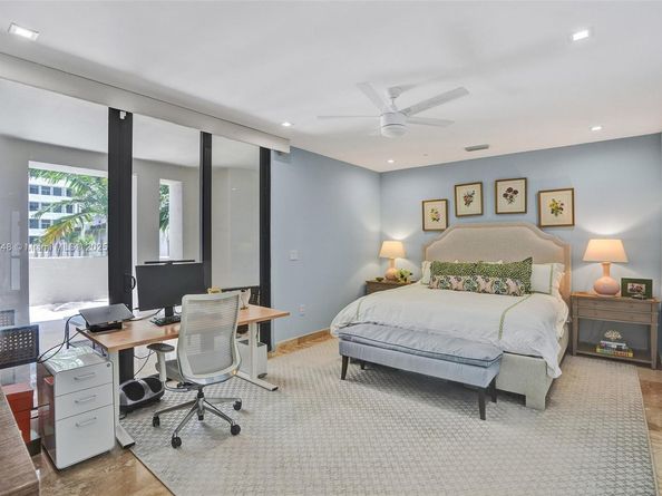 718 Valencia Ave 204, Coral Gables FL 33134