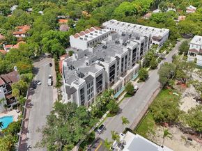 718 Valencia Ave 204, Coral Gables FL 33134