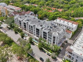 718 Valencia Ave 204, Coral Gables FL 33134