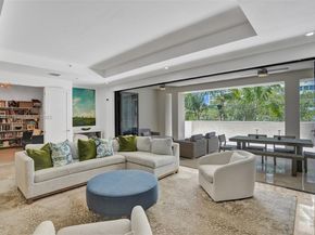 718 Valencia Ave 204, Coral Gables FL 33134