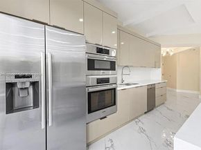 3900 Island Blvd B408, Aventura FL 33160
