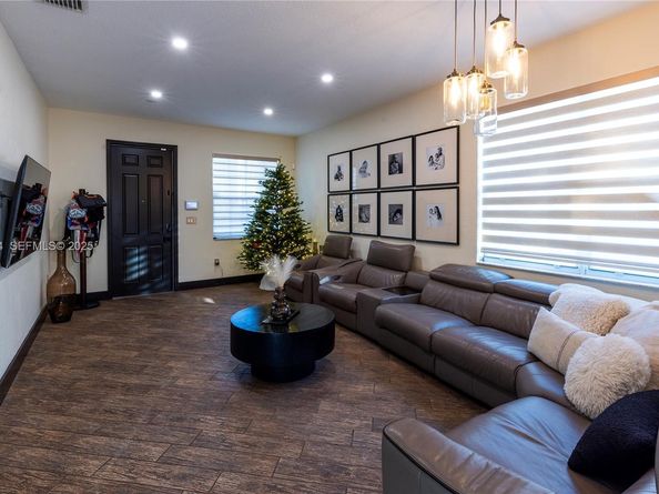 13276 SW 128th Psge, Miami FL 33186