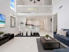 15723 Woodgate Pl E, Sunrise FL 33326