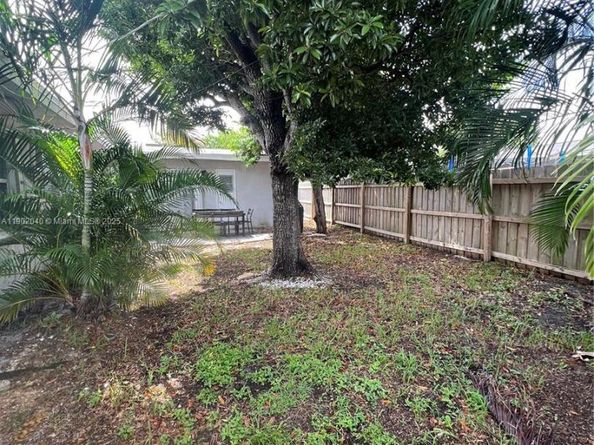 1573 NE 30th Ct, Pompano Beach FL 33064