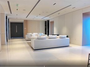 300 Biscayne Boulevard Way 3503C, Miami FL 33131
