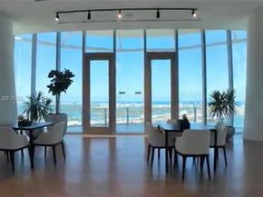 300 Biscayne Boulevard Way 3503C, Miami FL 33131
