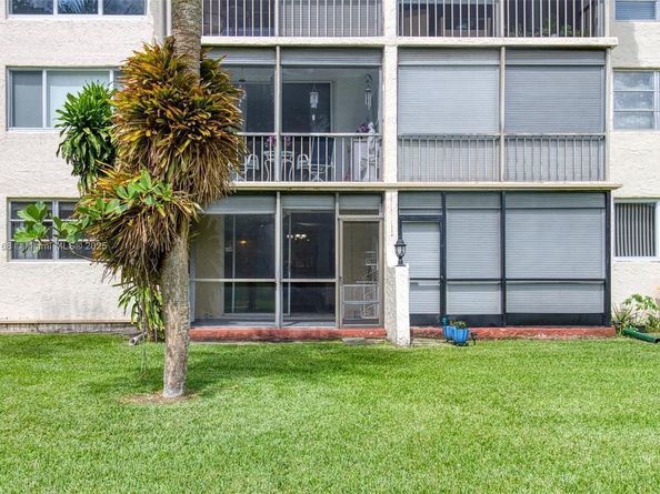 400 S Hollybrook Dr 109, Pembroke Pines FL 33025