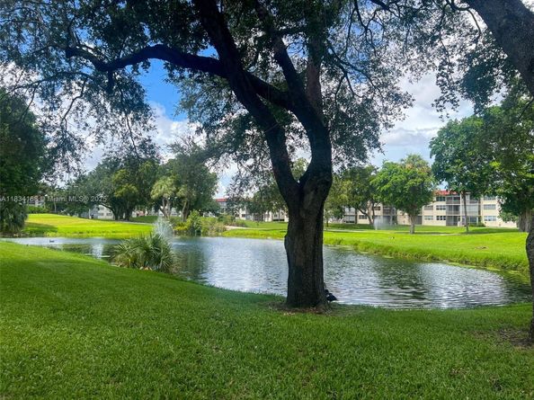 400 S Hollybrook Dr 109, Pembroke Pines FL 33025