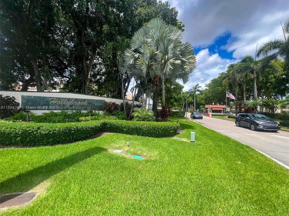 400 S Hollybrook Dr 109, Pembroke Pines FL 33025