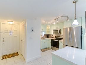 400 S Hollybrook Dr 109, Pembroke Pines FL 33025