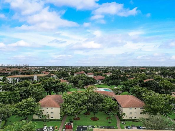200 SW 132nd Way 210L, Pembroke Pines FL 33027