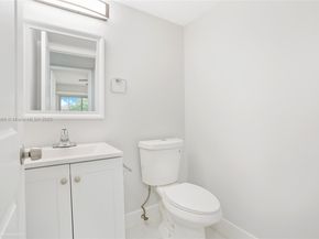 200 SW 132nd Way 210L, Pembroke Pines FL 33027