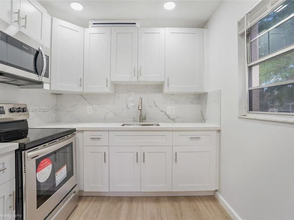 200 SW 132nd Way 210L, Pembroke Pines FL 33027