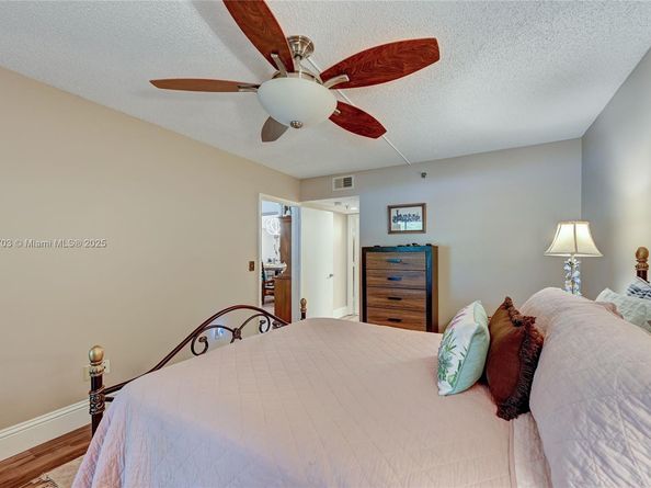 23344 Carolwood Ln 303, Boca Raton FL 33428