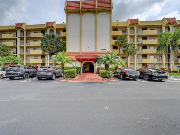 23344 Carolwood Ln 303, Boca Raton FL 33428