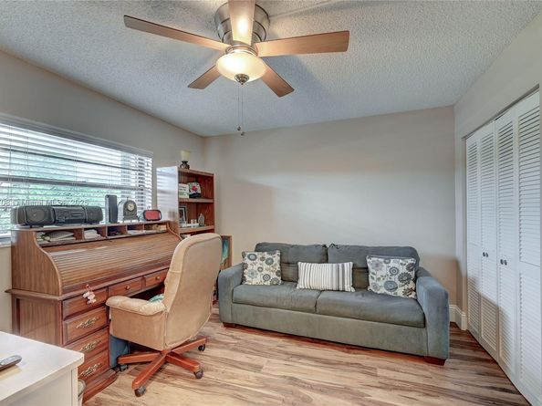 23344 Carolwood Ln 303, Boca Raton FL 33428