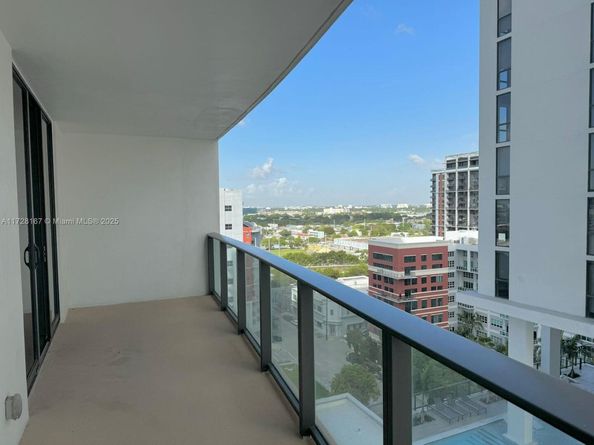1600 NE 1st Ave 1917, Miami FL 33132