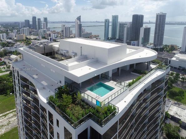 1600 NE 1st Ave 1917, Miami FL 33132
