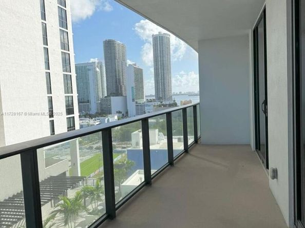 1600 NE 1st Ave 1917, Miami FL 33132