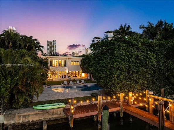 6320 Allison Rd, Miami Beach FL 33141