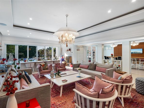 6320 Allison Rd, Miami Beach FL 33141