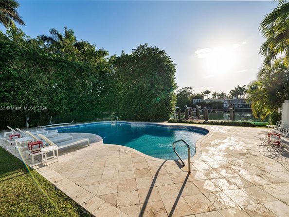 6320 Allison Rd, Miami Beach FL 33141