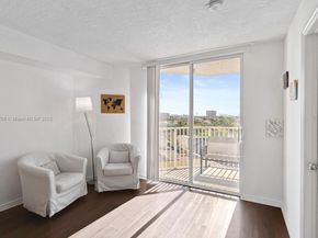 102 SW 6th Ave 605, Miami FL 33130