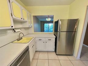 1000 Hillcrest Ct 308, Hollywood FL 33021