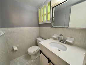 1000 Hillcrest Ct 308, Hollywood FL 33021