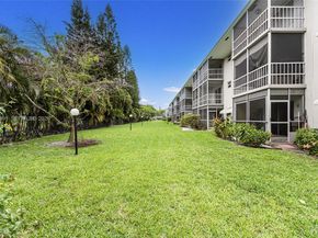 1000 Hillcrest Ct 308, Hollywood FL 33021